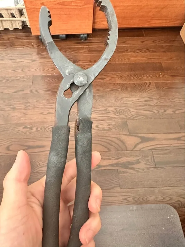 Adjustable Oil Filter Pliers & PVC Pipe Wrench – 12" Heavy Duty - photo 2
