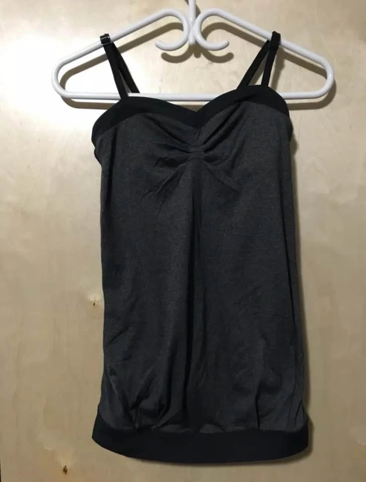 Women’s Lululemon grey/black adjustable spaghetti strap tank top