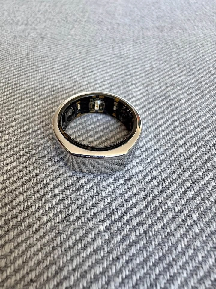 Oura Ring Gen 3 Horizon Smart Ring Silver with Charger (size 7)
