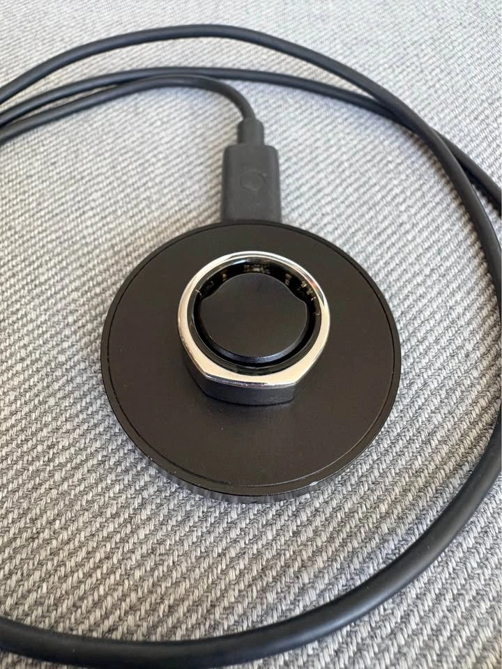 Oura Ring Gen 3 Horizon Smart Ring Silver with Charger (size 7) - photo 2