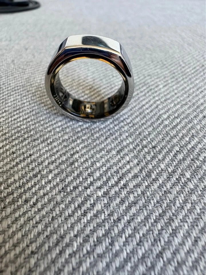 Oura Ring Gen 3 Horizon Smart Ring Silver with Charger (size 7) - photo 3