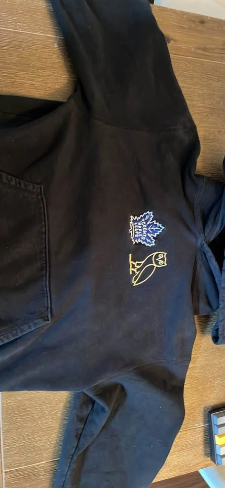 OVO x Toronto Maple Leafs Hoodie - Men’s XS - photo 3