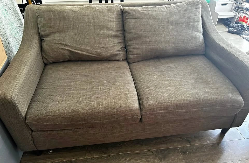 Comfortable Brown Loveseat Sofa – Great Condition