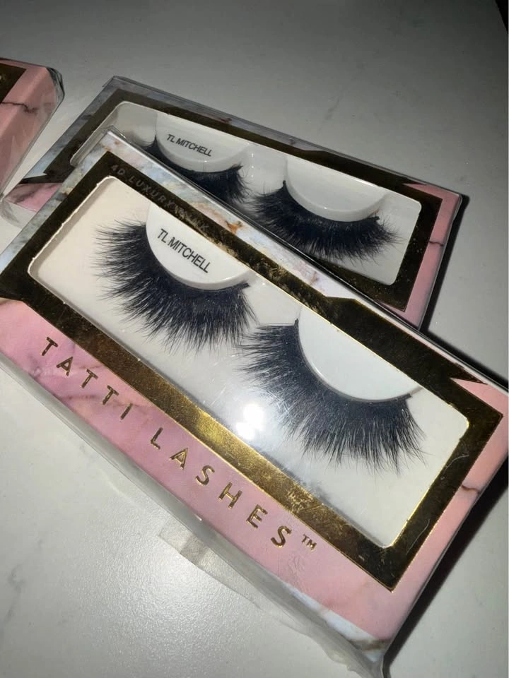 BNIB Luxury Tatti Lashes Strips (4) - photo 2