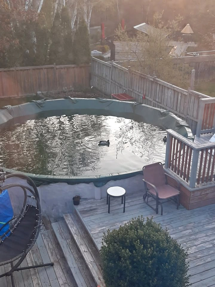 Unassembled Complete 21' Round & Wall 52" Above Ground Pool