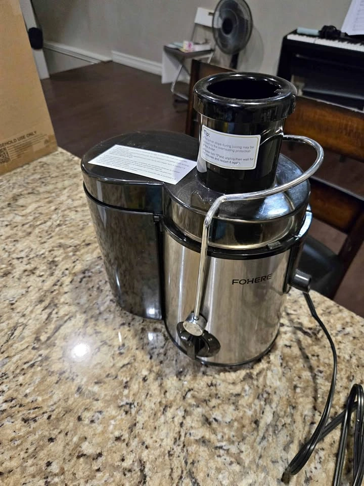 FOHERE Centrifugal Juicer (Model: AMR516) - Like New!