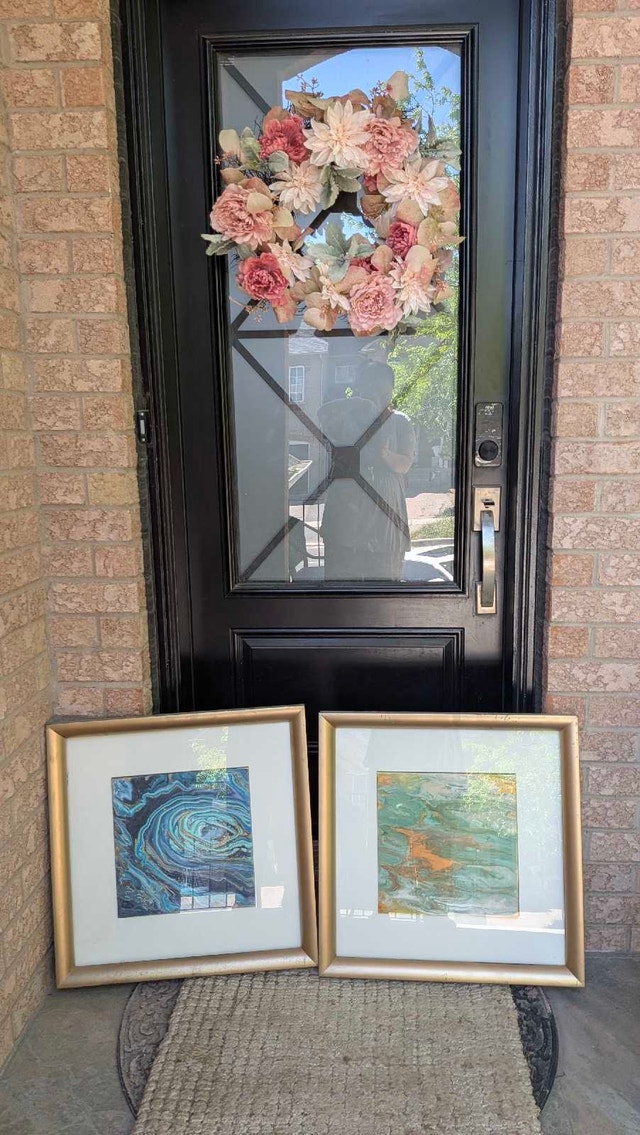 Large Gold Framed Set( art not included) - photo 3