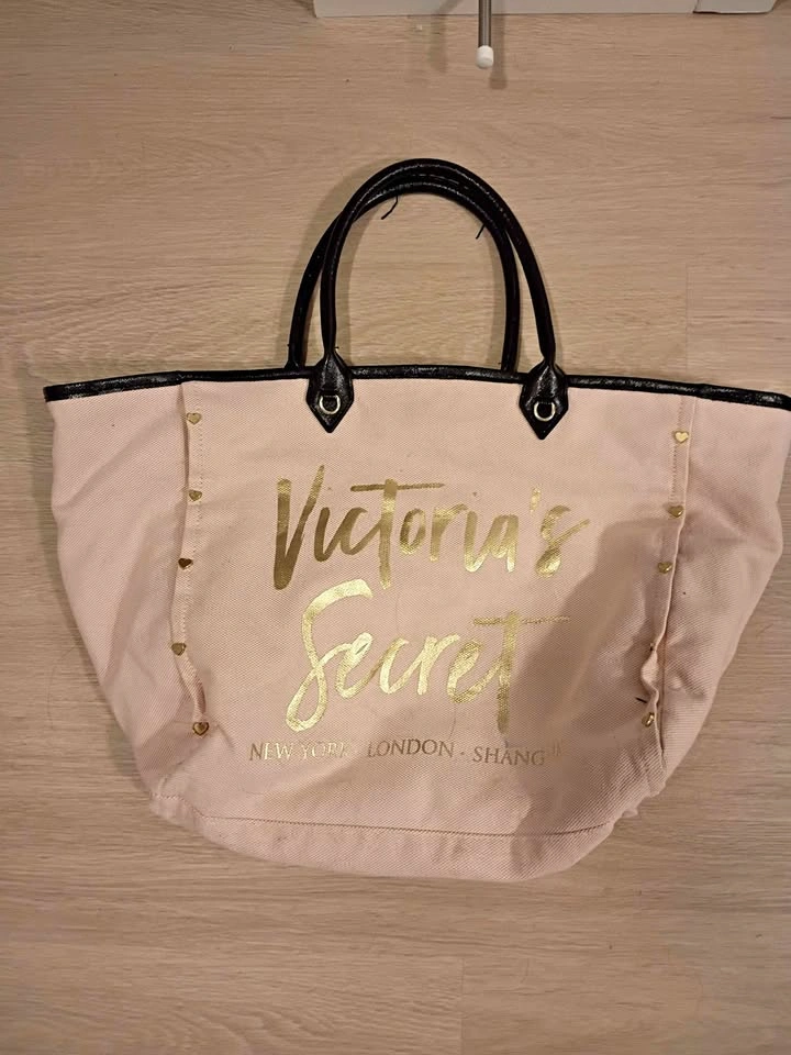 Victoria's Secret tote bag