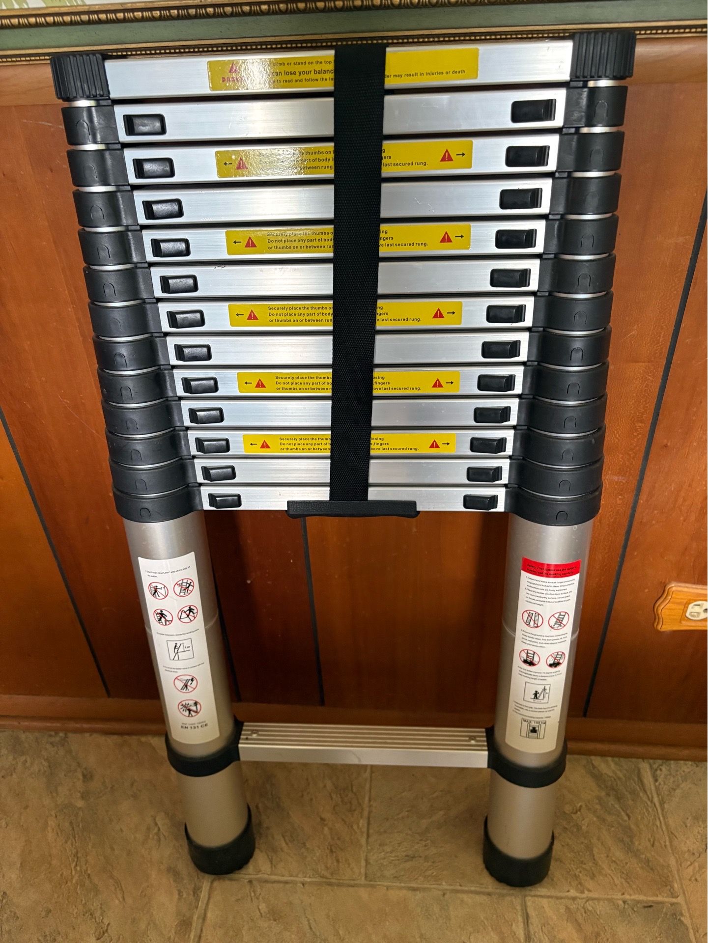 Telescopic Aluminum Extension Ladder