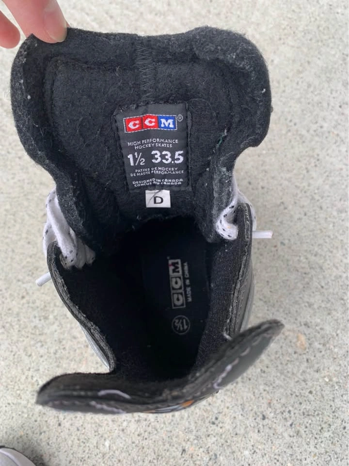 CCM Vector 3.0 Hockey Skates Size 1 1/2 - photo 3