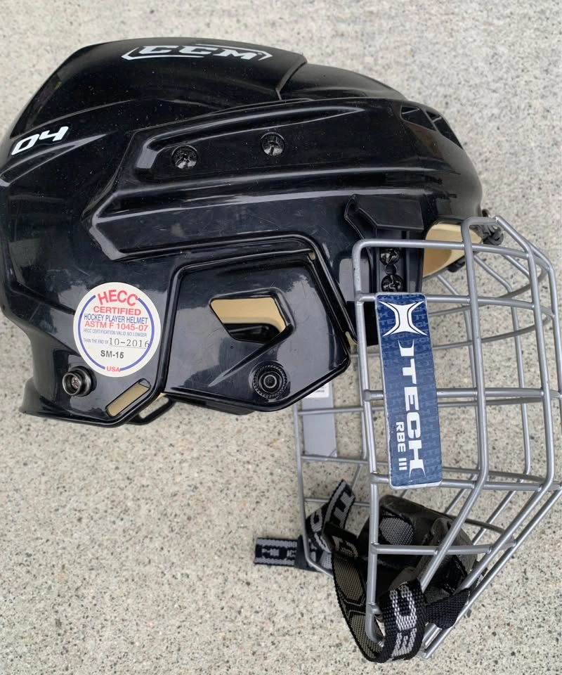 Youth CCM FL40 Hockey Helmet with Cage - photo 2