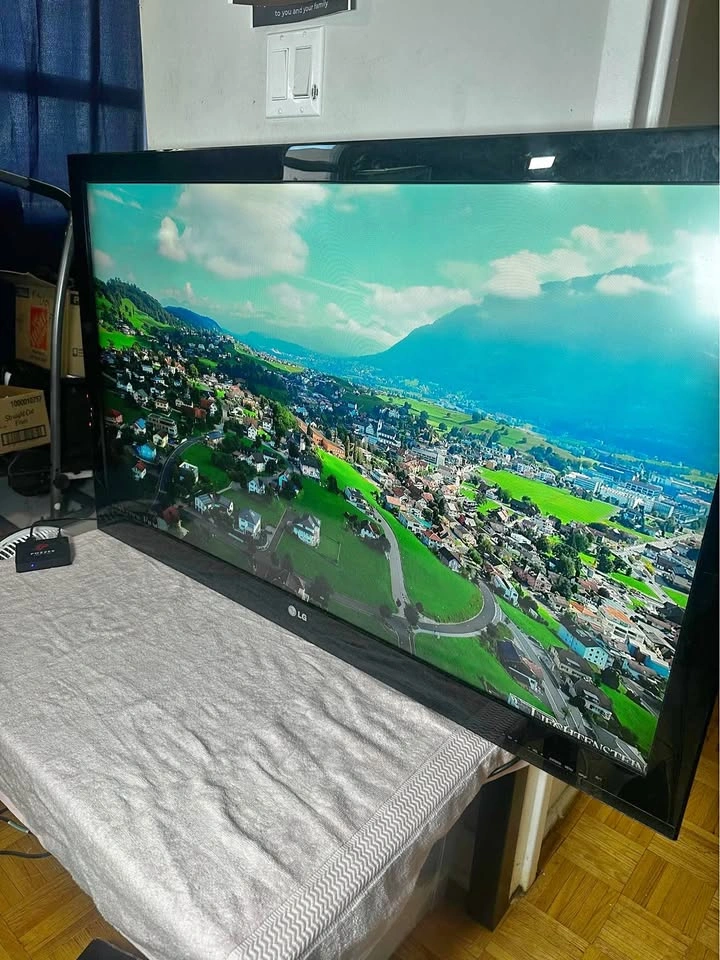 Old Lg 47-Inch LCD TV