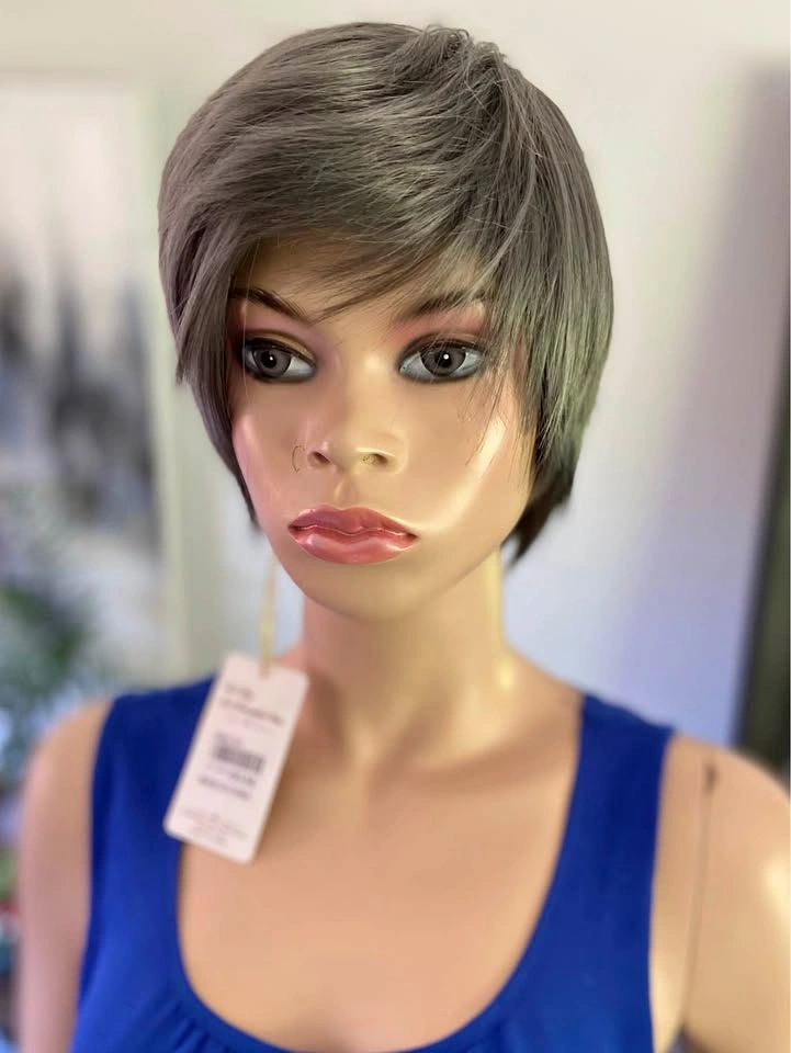 NWT: Short Edgy Layered Textured Grey Silver Synthetic Wig
