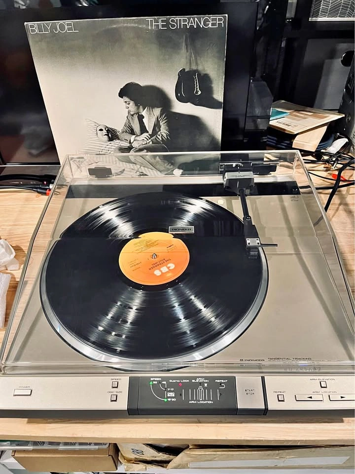 Pioneer PL-L800 Linear Tracking Turntable - Quartz Direct Drive