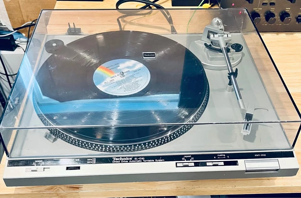 Technics SL-D30 Automatic Direct Drive Turntable