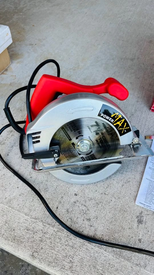 7 1/4 inch circular saw - photo 2