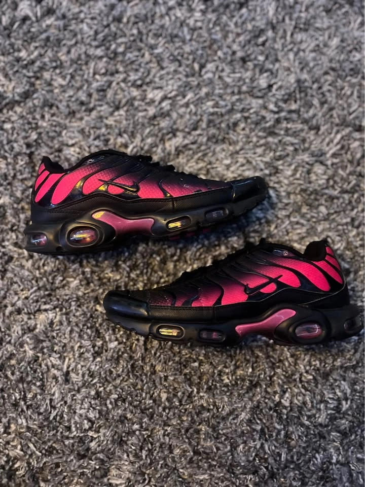 Pink and Black Tns Size 8.5 Mens - photo 2