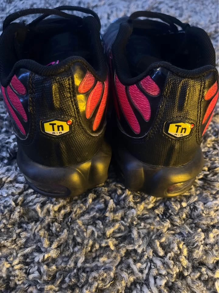 Pink and Black Tns Size 8.5 Mens - photo 3