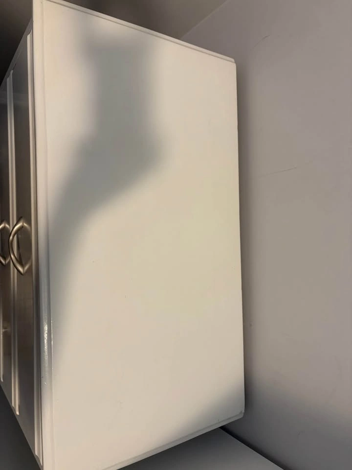 White Dresser / Chest of Drawers - photo 3