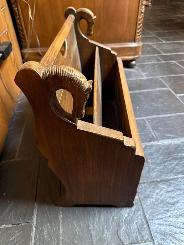 1940s Art Deco Romweber Viking Oak Horsehead Magazine Rack - photo 3