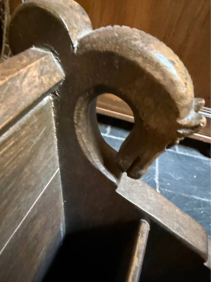1940s Art Deco Romweber Viking Oak Horsehead Magazine Rack - photo 5