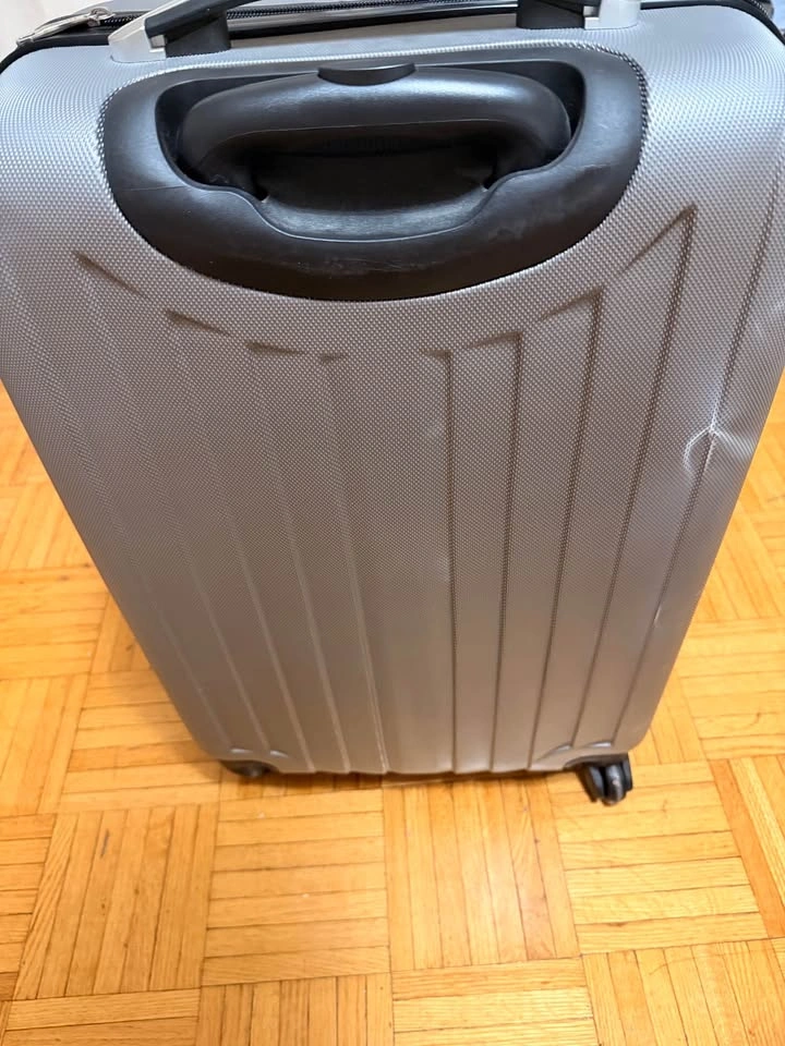 22.8” x 15.8” travel suitcase hard shell - photo 2