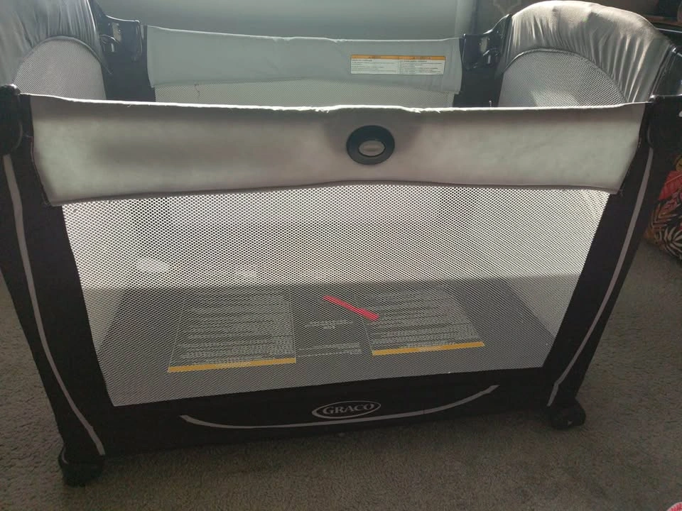 Baby Crib - photo 3