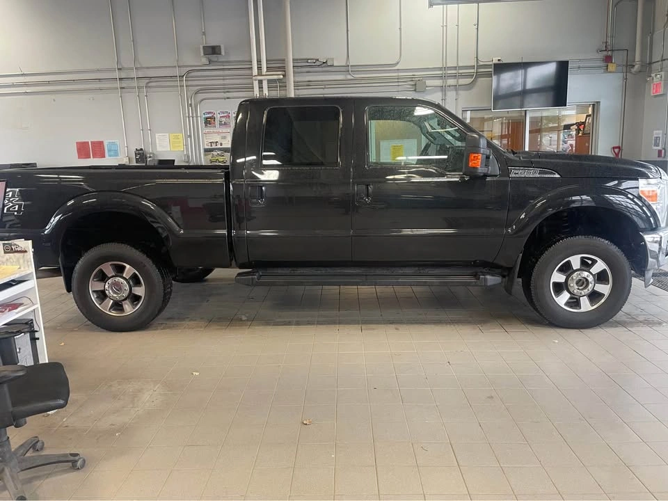 2015 Ford F350 Crew Cab - photo 2