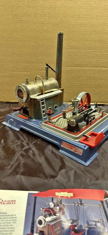 Wilesco D16 Dampfmaschine (Steam Engine)