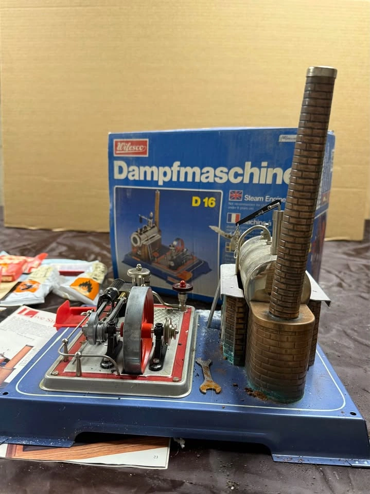 Wilesco D16 Dampfmaschine (Steam Engine) - photo 2