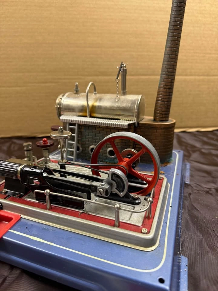 Wilesco D16 Dampfmaschine (Steam Engine) - photo 5