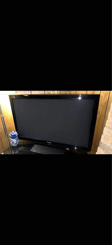 Panasonic 42” Plasma TV - Excellent Condition