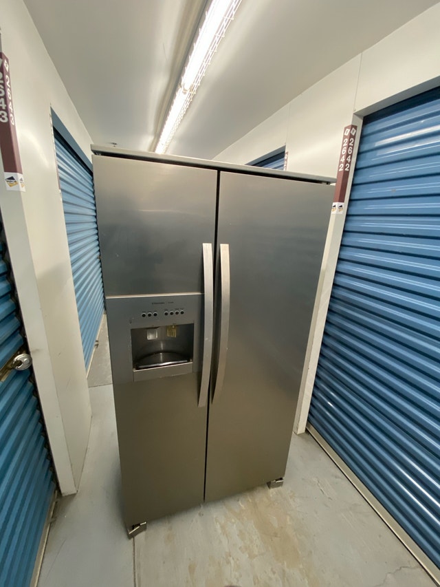 STAINLESS STEEL FRIDGE - photo 2