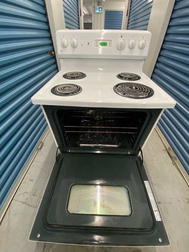 GE COIL ELECTRIC STOVE - photo 5