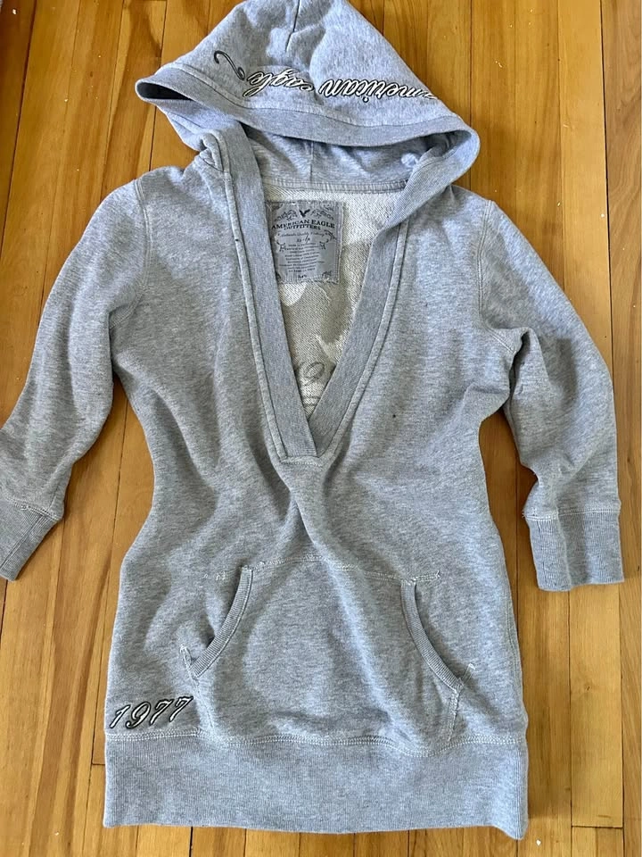 American eagle y2k sweater xs