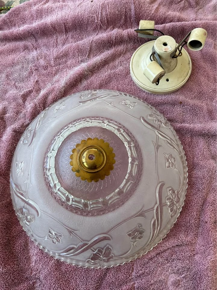 Vintage light fixture - photo 2