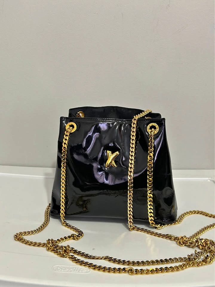 Vintage Paloma Picasso patent leather purse