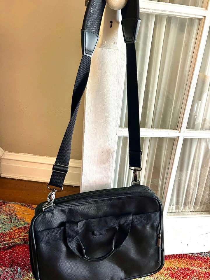 Targus Corporate Traveler Ultra-Lite Laptop Bag 14 inch - photo 2