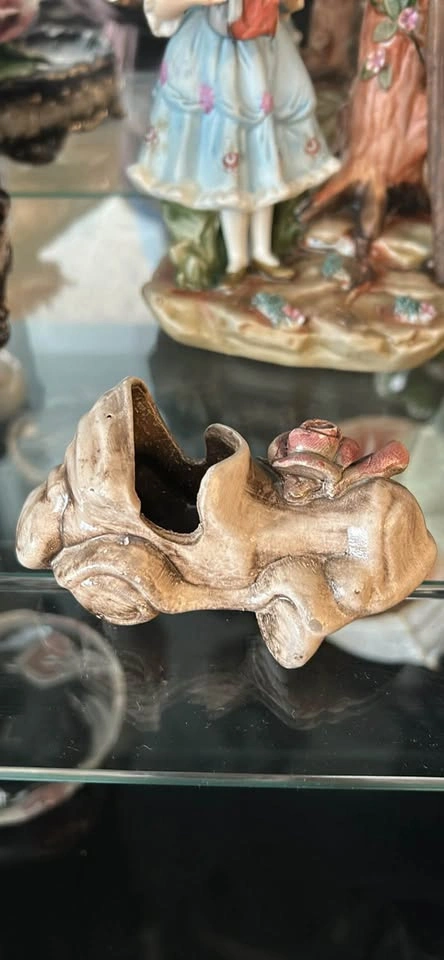 Vintage Nuova Capodimonte Pottery Porcelain Miniature Car - photo 2