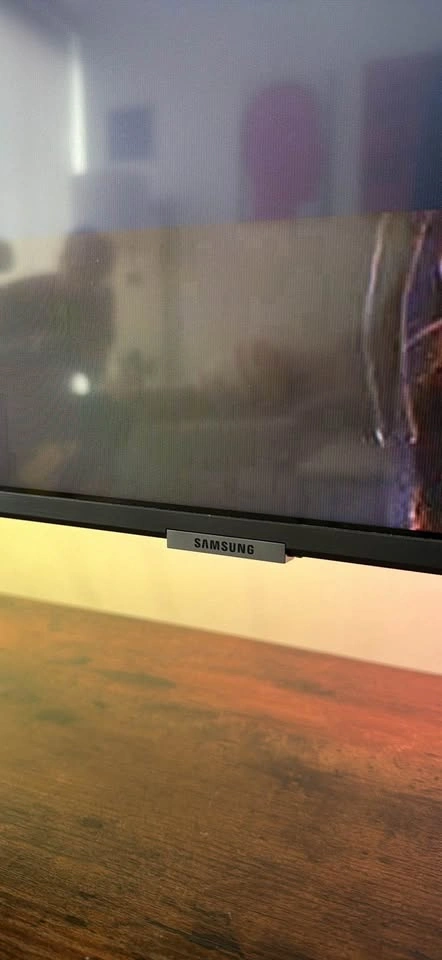 Samsung 75in smart TV - photo 5