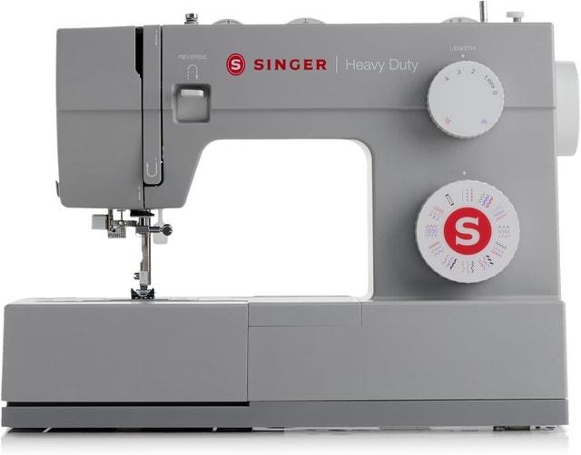 SINGER HD4452 Heavy Duty Sewing Machine (Unopened)