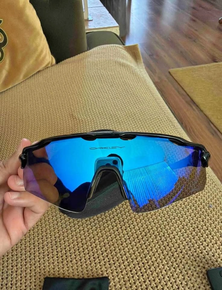 Oakley Radar EV Path Prizm Sunglasses Blue Polarized