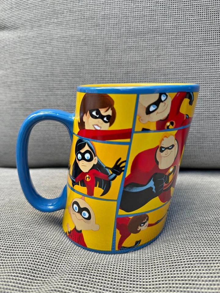 The Incredibles Slanted Mug Disney Store Pixar Large Coffee Cup
