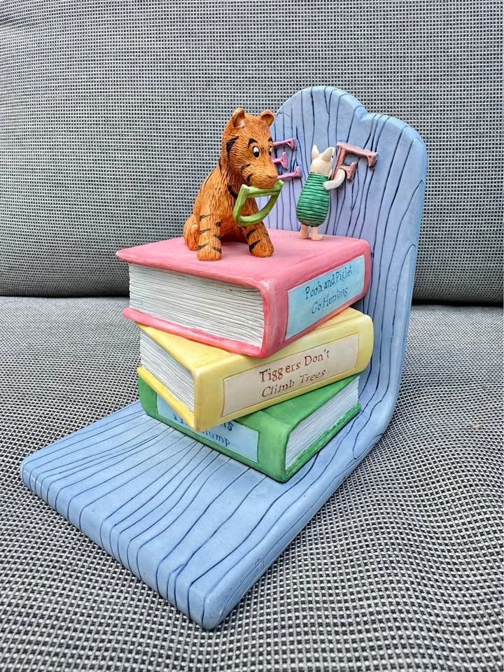 Disney Winnie the Pooh Tigger Piglet Bookends