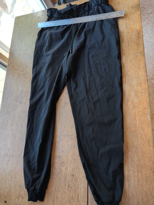 Lululemon Joggers size 8 black