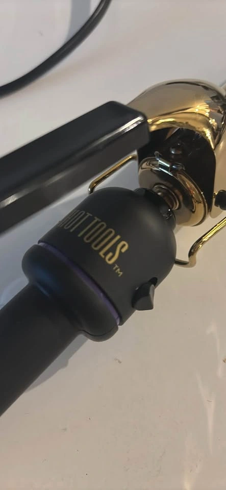 1.25 inch hot tools hair curler - photo 3