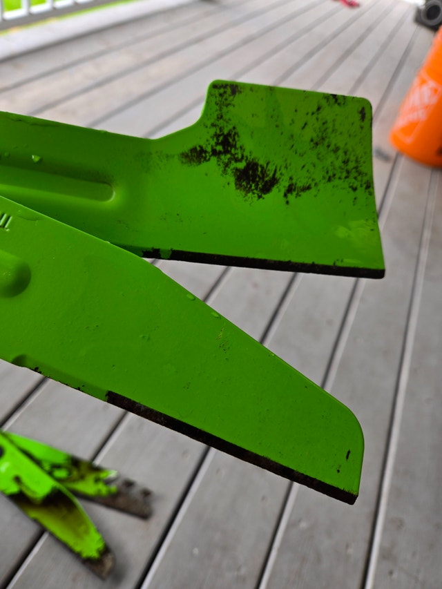 EGO Lawn Mower Mulching/High Lift Bagging Blade Set - photo 3