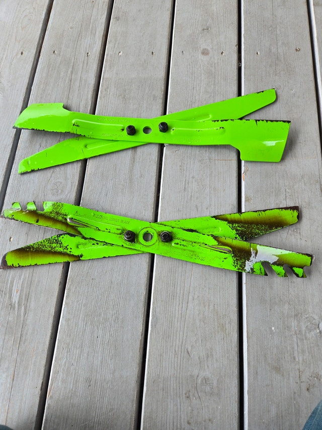 EGO Lawn Mower Mulching/High Lift Bagging Blade Set - photo 4