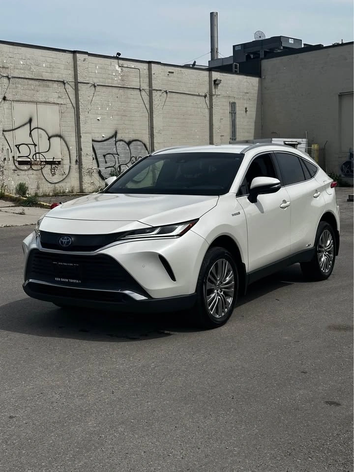 2021 Toyota Venza - photo 2