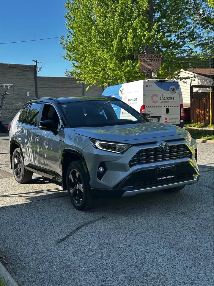 2021 Toyota RAV4 Hybrid - photo 2